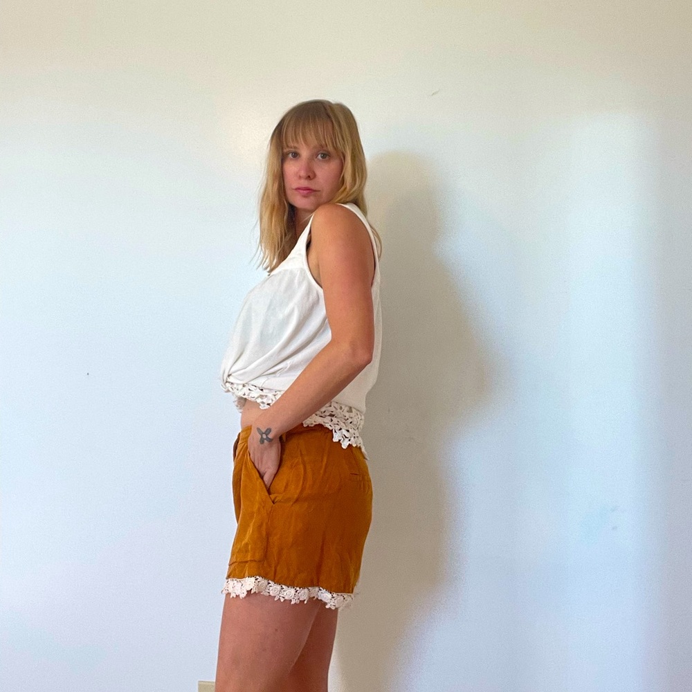 Chelsea and Violet Shorts! Never worn. Very cute and soft- chic and bohemian🔥